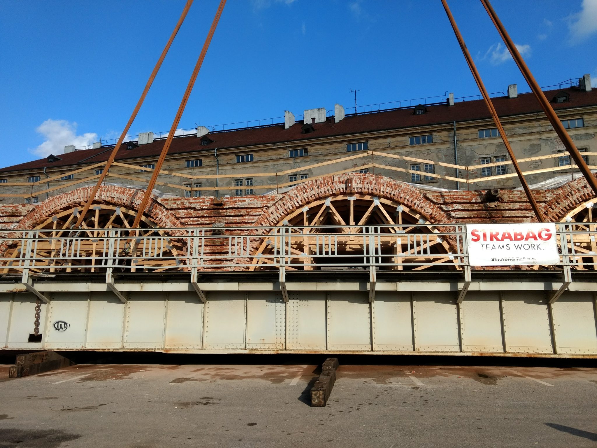Obrázek #20 z 25
