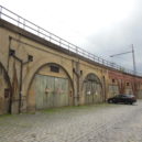 Negrelliho viadukt bude sundávat jeřáb, uzavírky jsou nevyhnutelné - Negrelliho viadukt Praha Karlín Holešovice Most