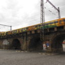 Negrelliho viadukt bude sundávat jeřáb, uzavírky jsou nevyhnutelné - Negrelliho viadukt Praha Karlín Holešovice Most