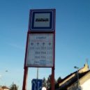 Chvalský zámek - Zastávka autobusu Chvaly