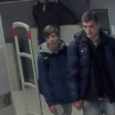 Mlsní zloději na Vinohradech zcizili 70 čokolád a na ochranku vytáhli nůž. Policie po nich měsíc marně pátrá - Zloději čokolád (2)