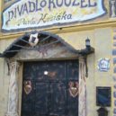Líbeznice – zrcadlový labyrint a Divadlo Pavla Kožíška - Divadlo Pavla Kožíška
