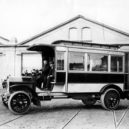 Historické autobusy v Praze - Autobus Laurin & Klement
