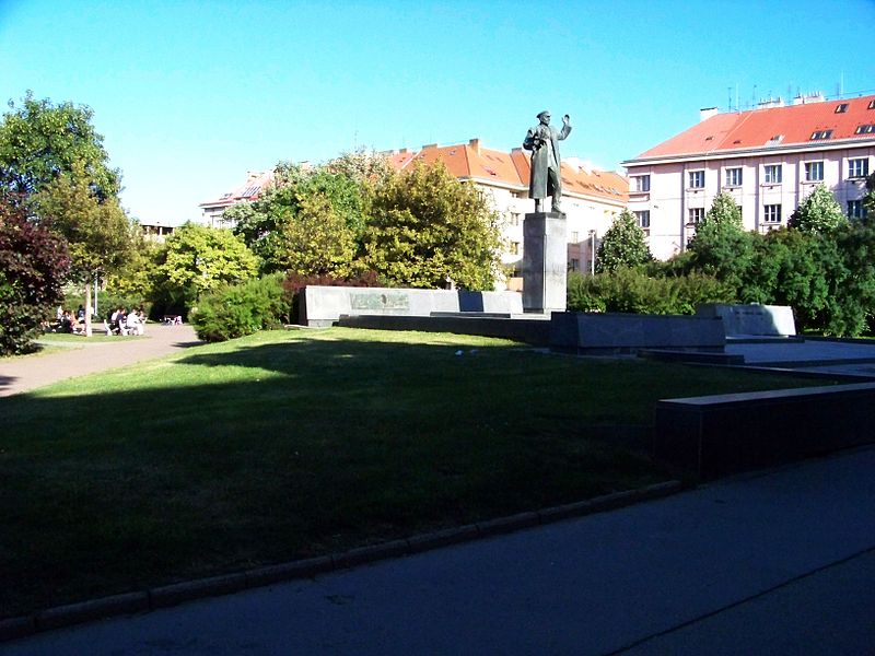 Sochu Koněva v Praze 6 nahradí památník osvobození