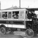 Historické autobusy v Praze - Tyto autobusy kdysi jezdívaly po Praze