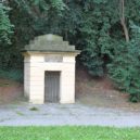 Stromovka v Praze 7 a její historie - Pozůstatek Rottenhannův – studánka Světlička.