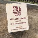 Čakovice škola základní kámen - Čakovice 2 – základní kámen budovy ZŠ Dr. Edvarda Beneše – foto Facebook Ireny Ropkové