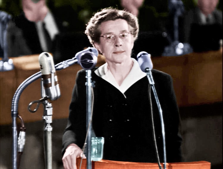 Před sedmi desítkami let začala komunistická zlovůle. Popravovali a věznili. Nezapomínejme na to zvláště teď