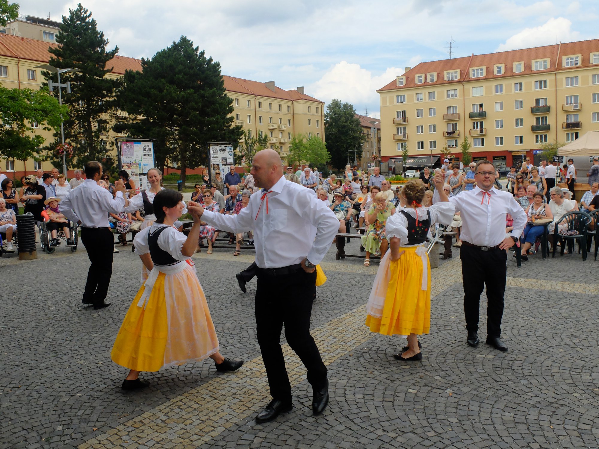 Venkovanka originál a Taneční soubor LitavkaVenkovanka originál a Taneční soubor Litavka