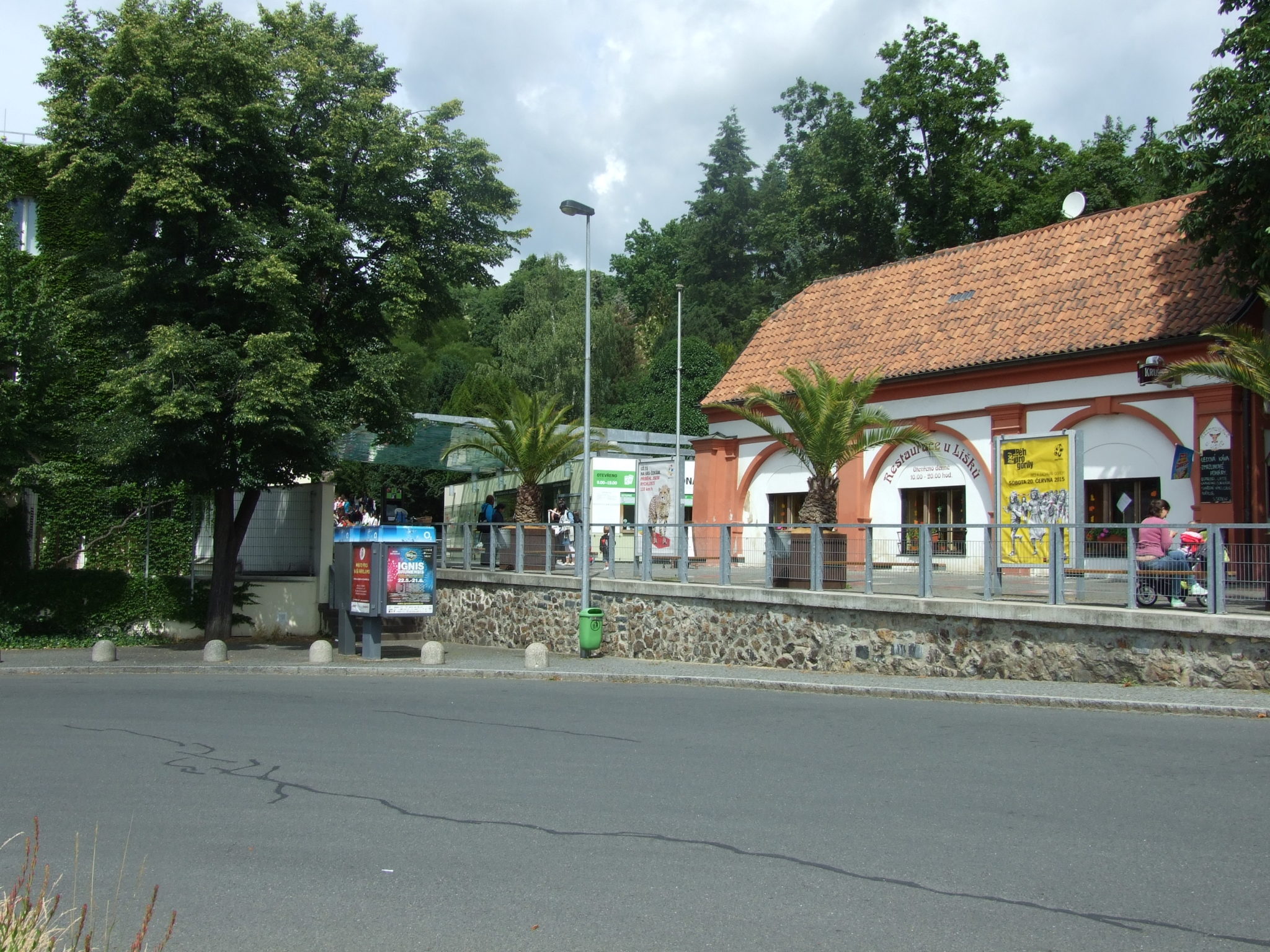 Pražskou zoo třetí rok v řadě navštívilo přes 1,4 milionu lidí