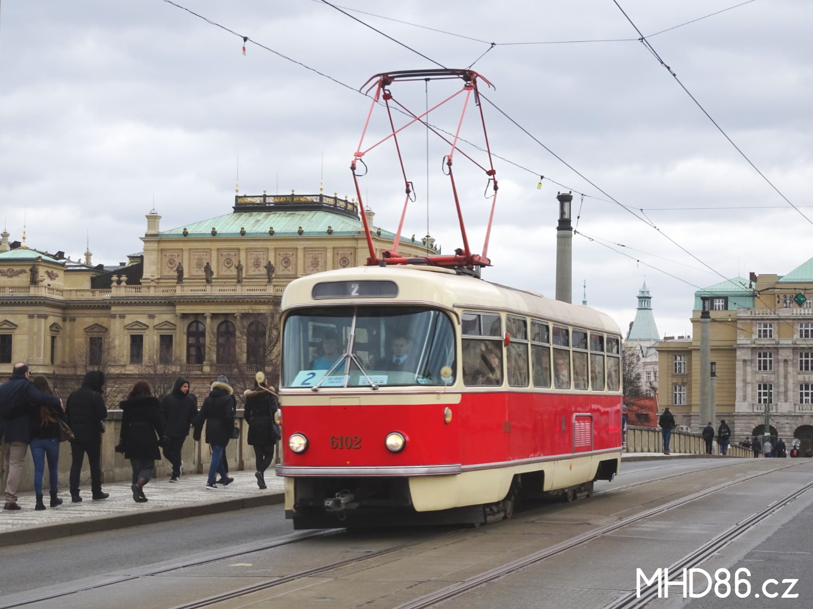 Obrázek #2 z 8