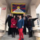 Akce k Tibetu - Klánovice – tibetská vlajka – foto archiv MČ Praha-Klánovice