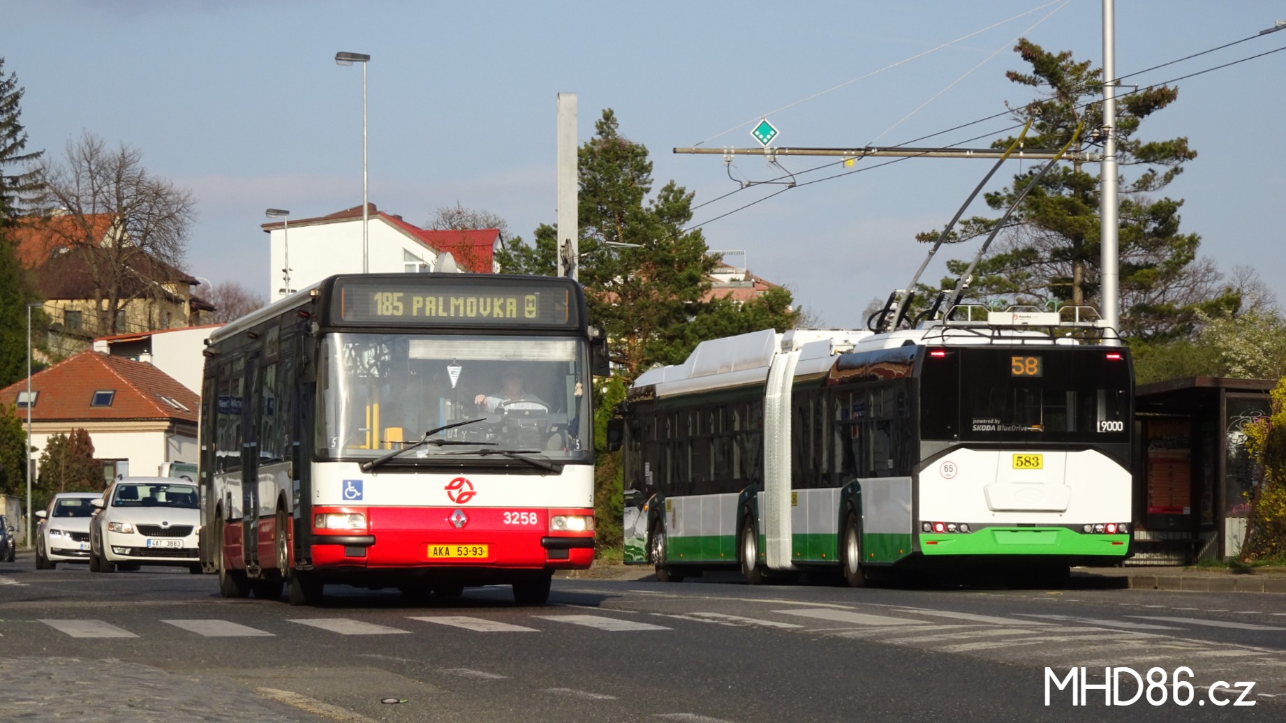 DPP hledá ve dvou tendrech dodavatele 60 midibusů