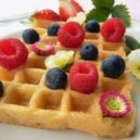 Jedlé květiny - wafle, ovoce, jídlo, maliny, borůvky