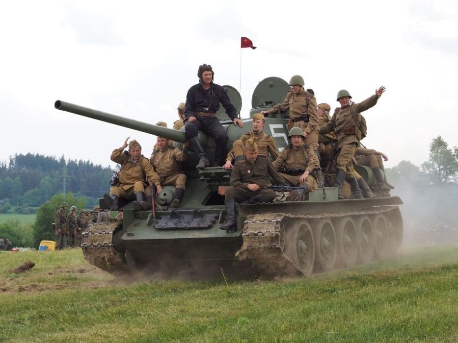 Kluby vojenské historie připomněly konec války v Evropě