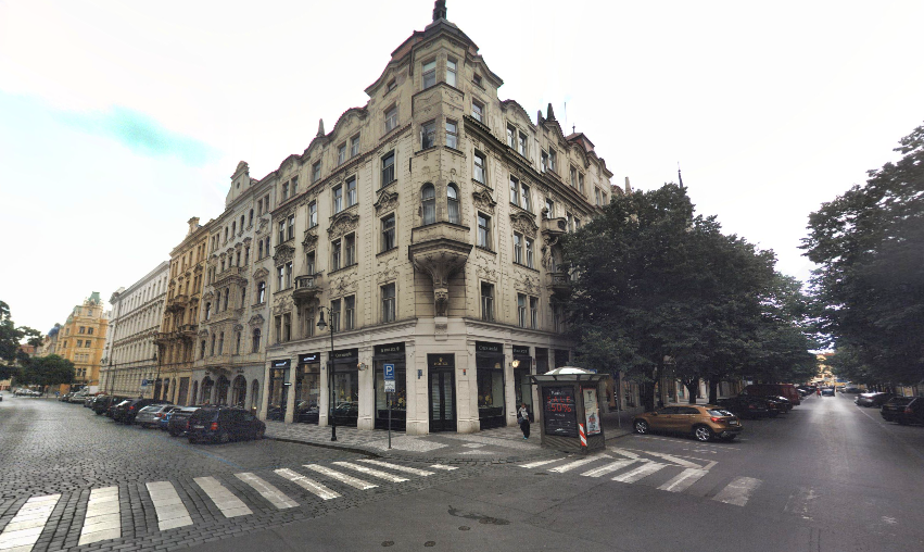 Pařížská č. 14, Praha 1. Luxusní obchod.
