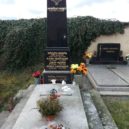 Hroby lidí, k nimž se hledají příběhy - Spolek pro vojenská pietní místa eviduje hroby vojáků a pátrá po jejich osudech – Josef Novák – Foto Marek Skýpala