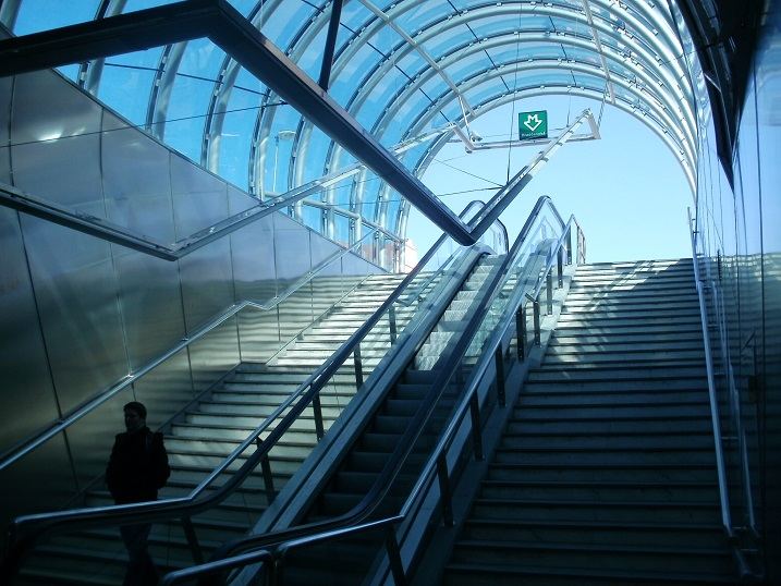 V metru se testuje nový navigační systém. Ocení ho i cizinci