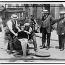 Bugs Moran a prohibice - 5_Prohibition_Disposal(9)