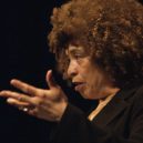 Angela Davisová - Davis at the University of Alberta, March 28, 2006. wiki foto Myer Horowitz