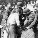 Přepadení Polska Německem 1. září 1939 - Polen, Volksdeutsche begrüßen deutsche Soldaten