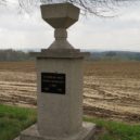 Bitva u Křeče 1435 - Památník bitvy u Křeče byl odhalen dne 22. září 1935 a má podobu kalicha – wikipedie