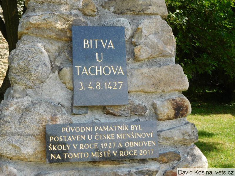 Husité u Tachova zmasakrovali 3. protihusitskou křížovou výpravu tak, že církevní hodnostáře donutili k jednání