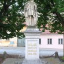Dobytí Prahy Jiříkem z Poděbrad roku 1448 - Socha Jiřího z Poděbrad v Kunštátu – wikipedie