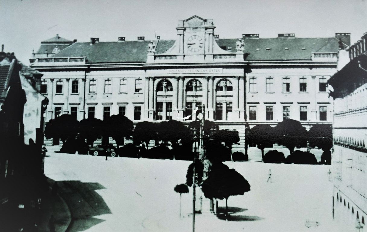 Obrázek #4 z 8
