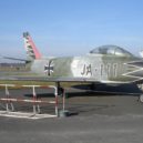 Erich Hartmann - Letoun Canadian Sabre v Hartmannově barevném schématu – Muzeum vojenské historie Bundeswehru – wikipedia