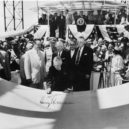 Americká ponorka Nautilus - Prezident Harry S. Truman při založení kýlu ponorky (1952) -commons.wikimedia
