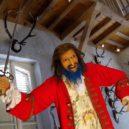 Modrovous - Barbe_bleue La Barbe bleue au château de Breteuil.