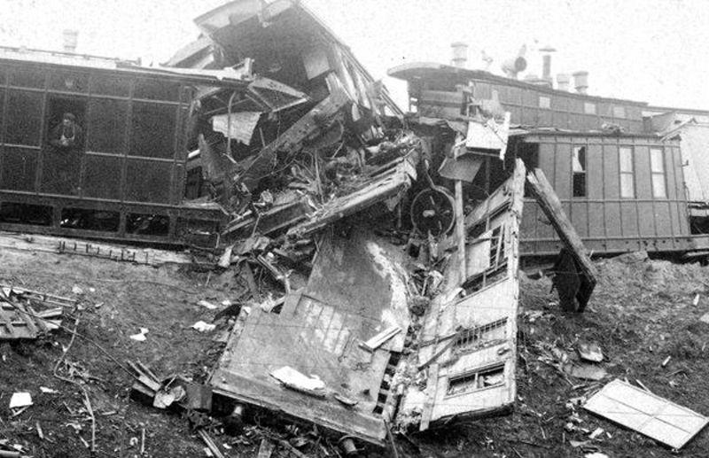 Při železničním neštěstí se carská rodina zachránila jen zázrakem. A také díky mimořádné síle cara samotného