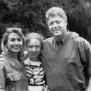 Hillary Clintonová - Hillary_Bill_Chelsea_Clinton cca 1993