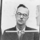 Vodíková bomba - K. Fuchs byl roku 1950 zatčen a přiznal se ke špionáži pro SSSR. Byl odsouzen na 14 let do vězení a propuštěn po devíti letech. Odcestoval do Německé demokratické republiky-wikipedie