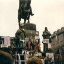 Sametová revoluce - Prague_November89_-_Wenceslas_Monument