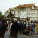 Sametová revoluce - Prague_November_1989_-_Old_Town_Square