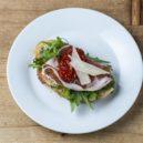 Dotek Francie v srdci Pražských Vinohrad - _m13Tartine au prosciutto