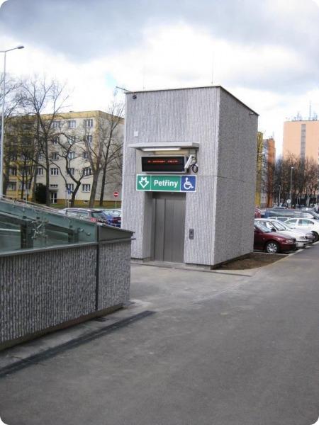 Metro na Petřinách, tunely na Bateriích. Lidem vadí podzemní stavby Metro Petřiny