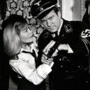 Larry Hagman - 30 – Kapitán Kirk v nacistické uniformě s Darasem, členkou Ekosijského odporu v seriálu Star Trek (2 – 21) – wikipedia