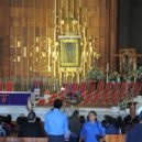 Zjevení Panny Marie Guadalupské - Bazilika de Guadalupe pojme až 10 000 věřících – wikipedie