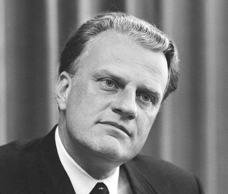 Legendární kazatel zvaný „kulomet Boží“ se dožil skoro stovky a obrátil na víru miliony lidí