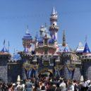 Walt Disney 1 - Disneyland – rekonstrukci v ruce 2019 – wikipedia