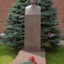 Michail Andrejevič Suslov - Hrob Michaila Suslova – nekropolis u kremelské zdi -wikimedia.commons –