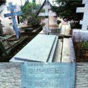 Vladimir Lvovič Burcev - Hrob Vladimíra Burceva na hřbitově Saint-Genevieve-des-Bois – wikipedia