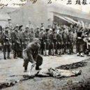 Císařovna Cch’-si - Němečtí a japonští vojáci, kteří byli svědky pouličního popravy čínského boxera – wikipedia