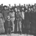 Maršál Vorošilov - Vorošilov, Buďonyj, Frunze a Bucharin v Novomoskovsku s 1. jízdní armádou (1921) – wikimedia.commons-