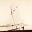 Armand Peugeot - Armand Peugeot se zabýval také fotografií – jachta (1885) – wikimedia.commons
