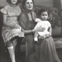 Fahrelnissa Zeid - Fahrelnissa se svou dcerou Sirin a synem, princem Raádem v roce 1937 – wikipedie
