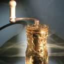 Madame do Pompadour - Madame de Pompadour’s coffee grinder. Louvre museum (Paris, France). Paris, 1756-1757. – wikimedia.commons
